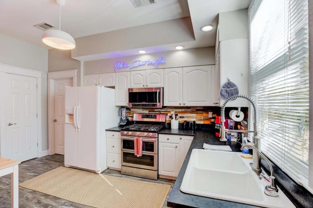 Hip And Spacious Midtown Cottage Near Beale Street 孟菲斯 外观 照片